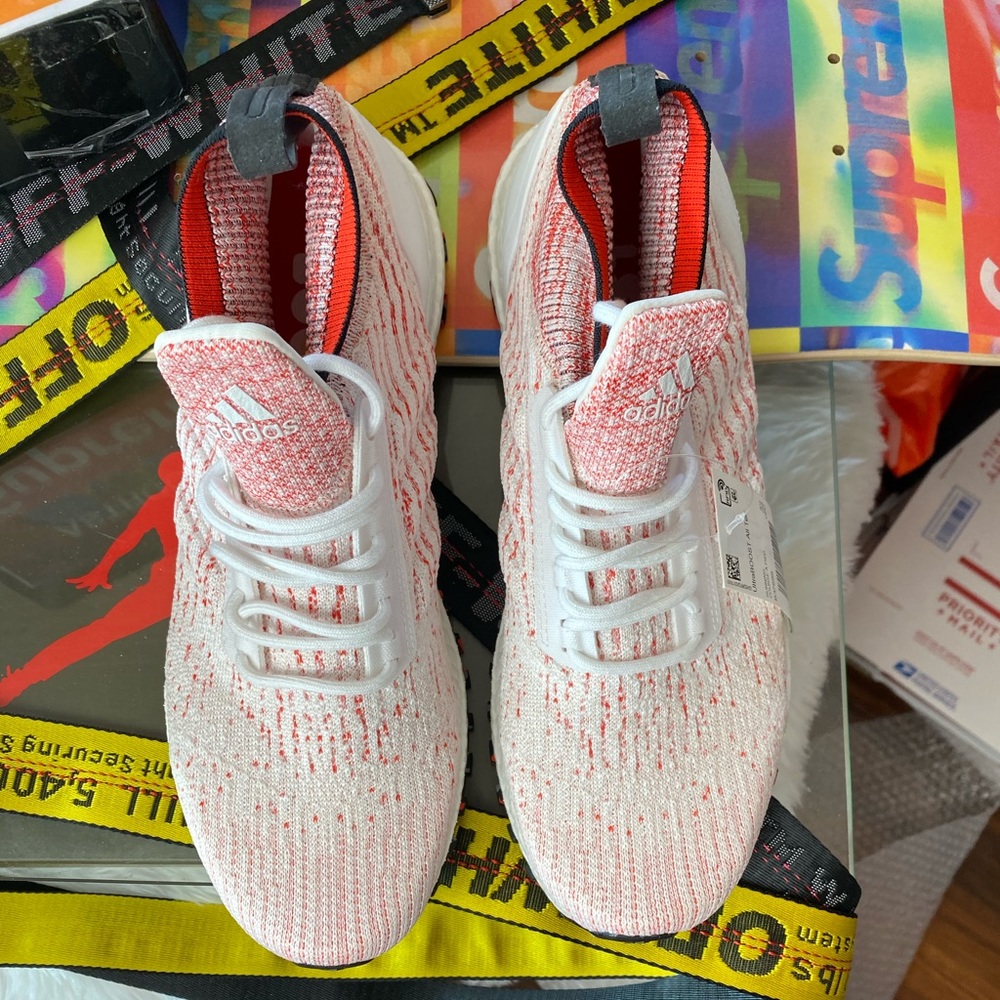 🆕 - Adidas Ultra Boost 4.0 Candy Cane - Size: M11 - Picture 3 of 8